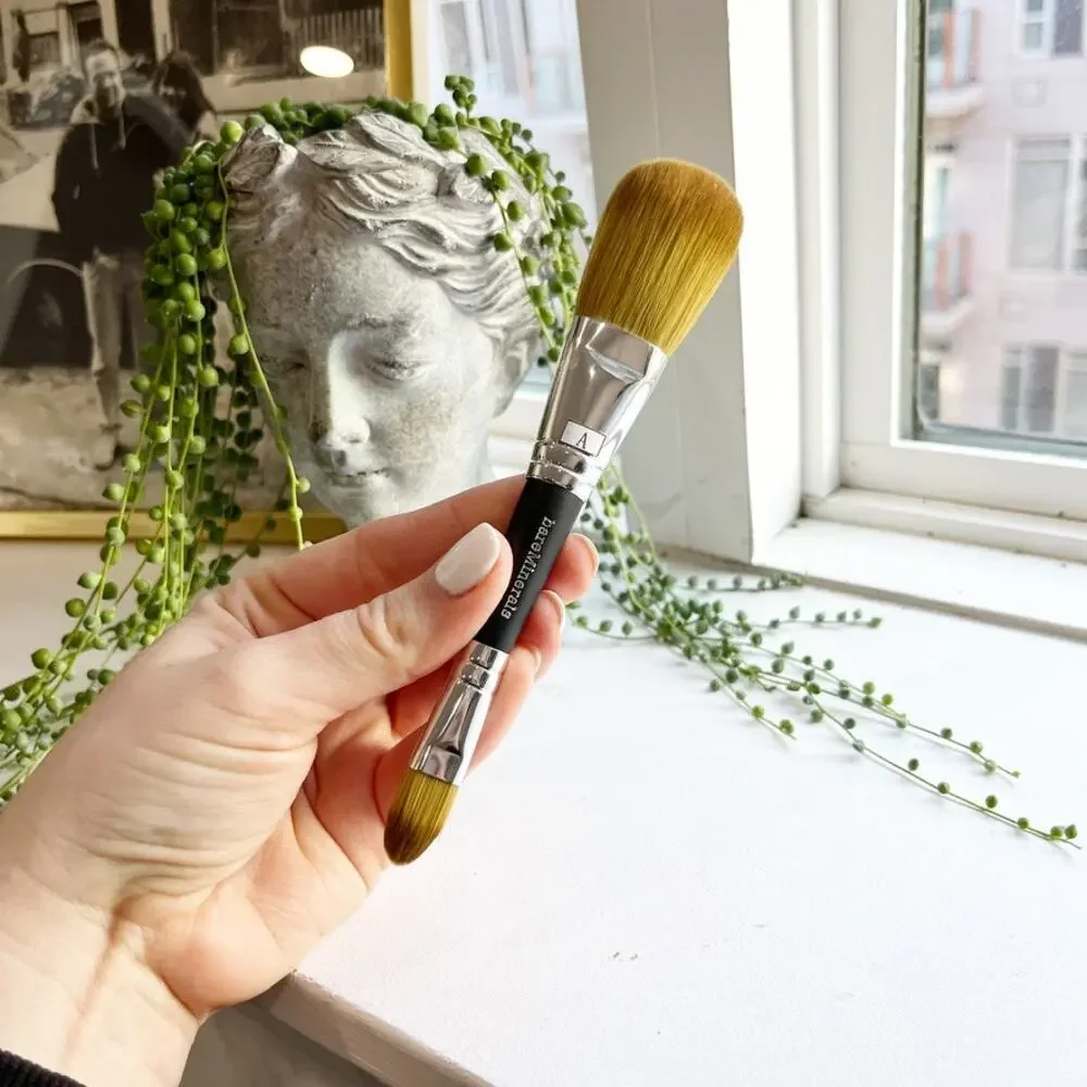NEW BareMinerals Buff & Conceal Brush